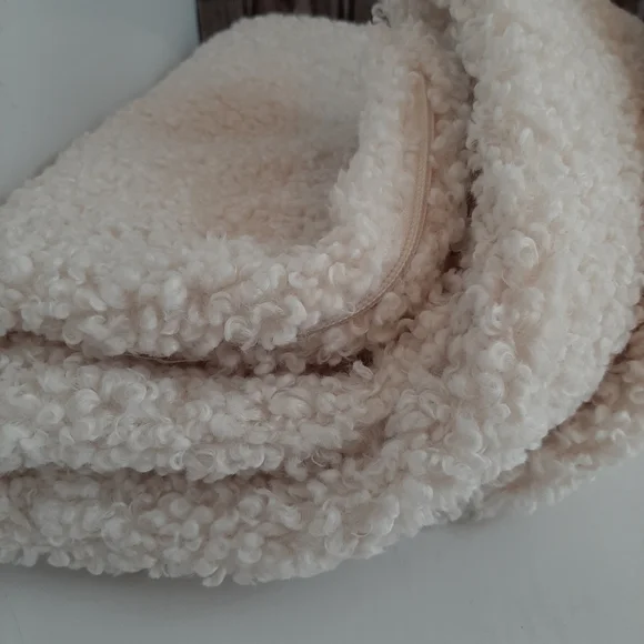 **Pottery Barn 30" Cozy Teddy PillowCover Ivory